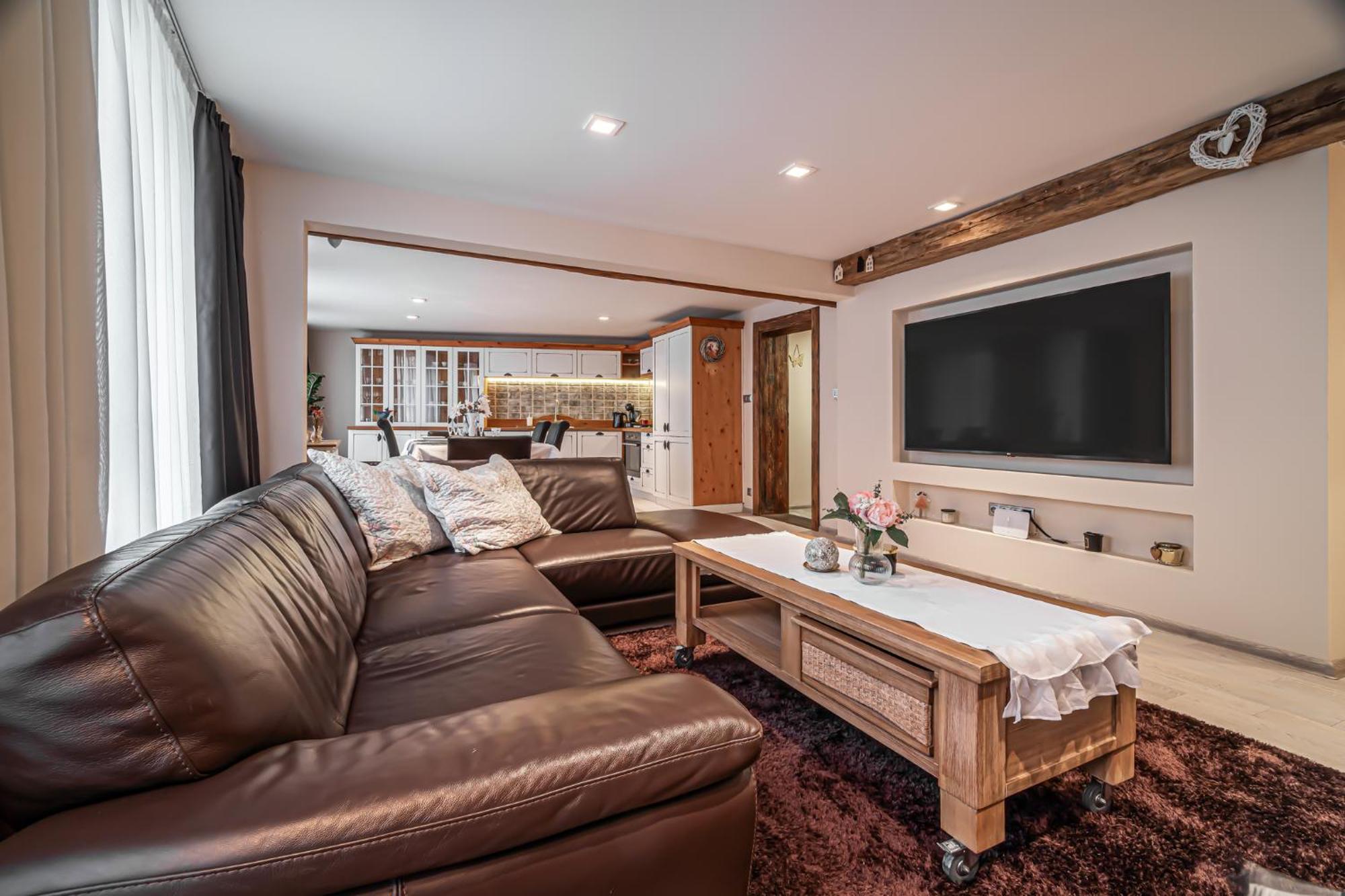Luxurious And Royal Apartment In The Old Town 布拉迪斯拉发 外观 照片