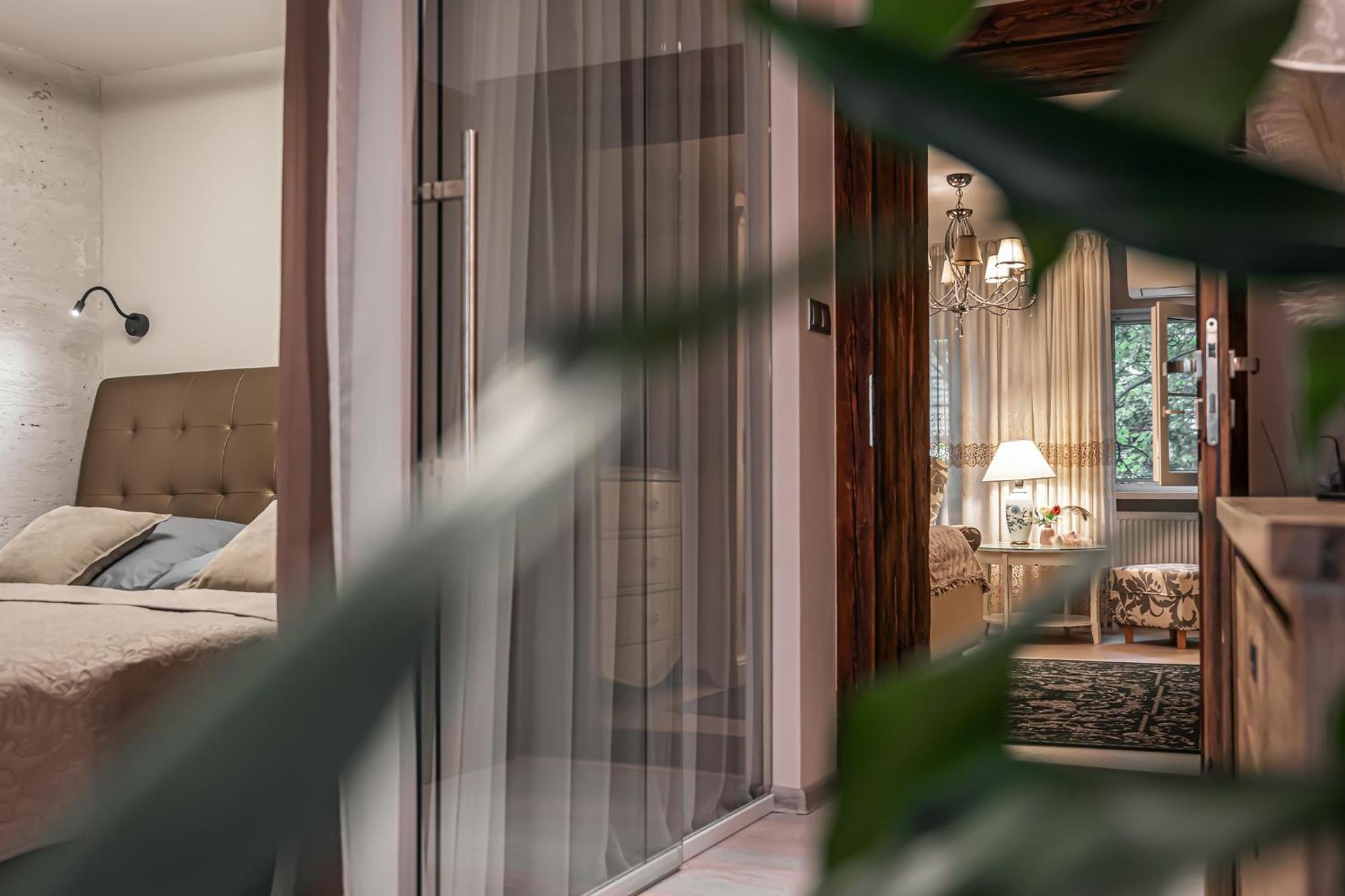 Luxurious And Royal Apartment In The Old Town 布拉迪斯拉发 外观 照片