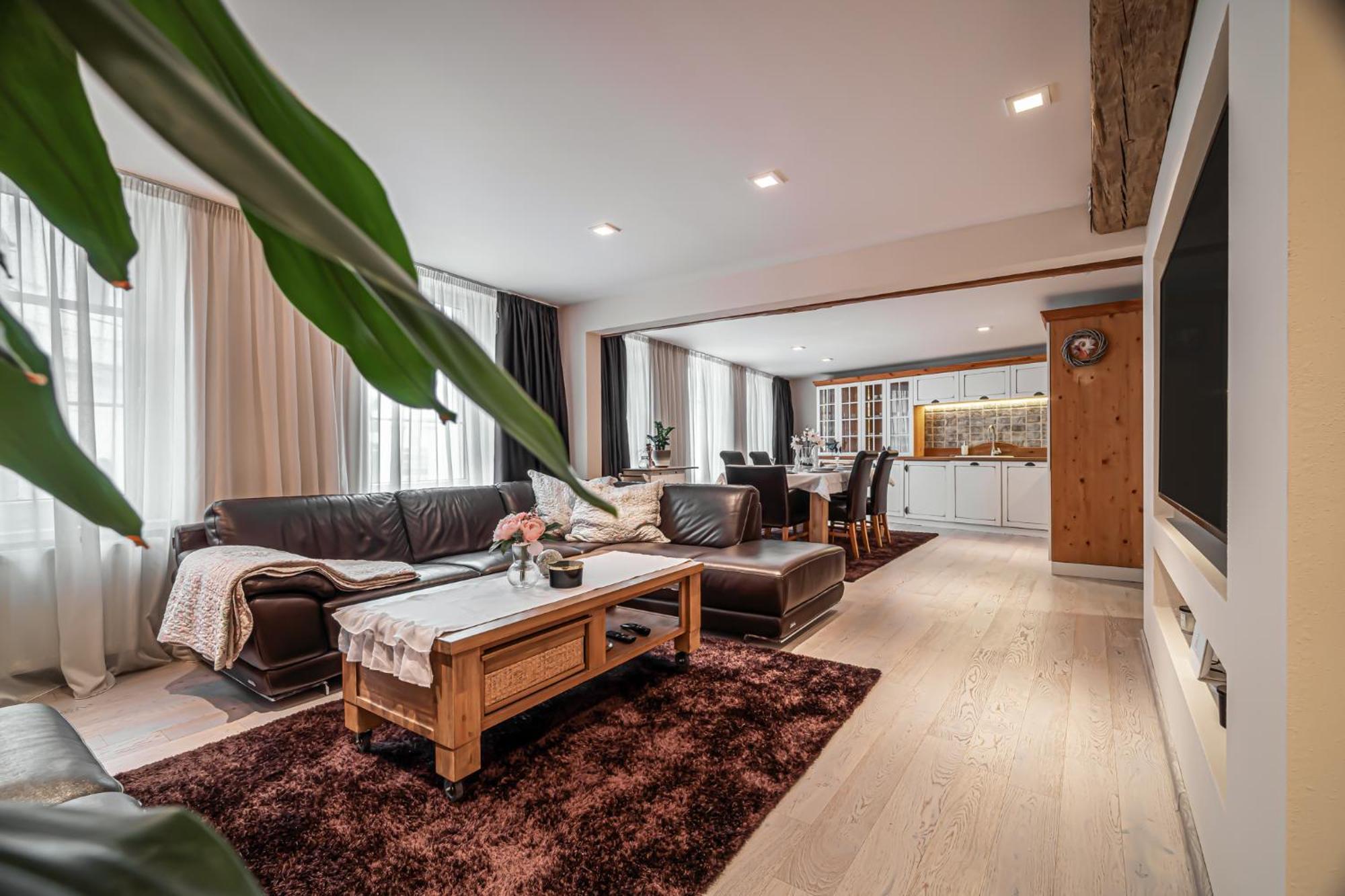 Luxurious And Royal Apartment In The Old Town 布拉迪斯拉发 外观 照片